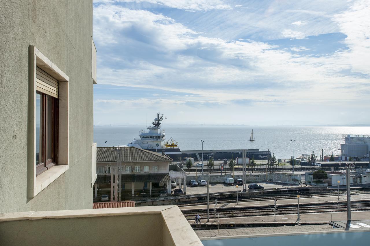 Apolonia 3 Frontal River View 리스본 외부 사진